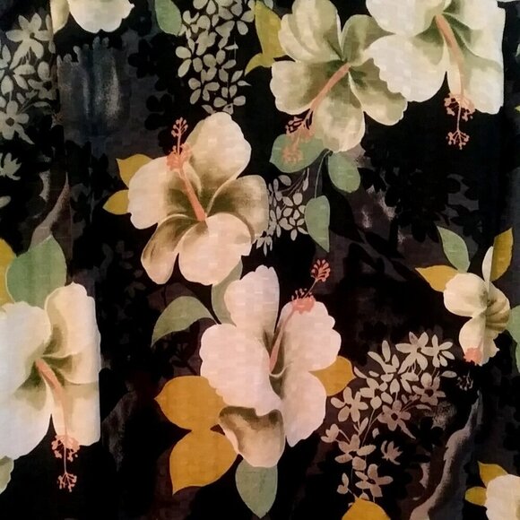 Tommy Bahama Men's Hawaiian Shirt | Surfer shirt | Size M | 100% Silk  | Cream - Picture 2 of 14